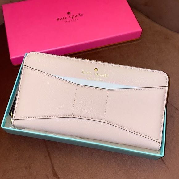 kate spade Handbags - Kate Spade 2 Park Avenue Saffiano Lacey Wallet